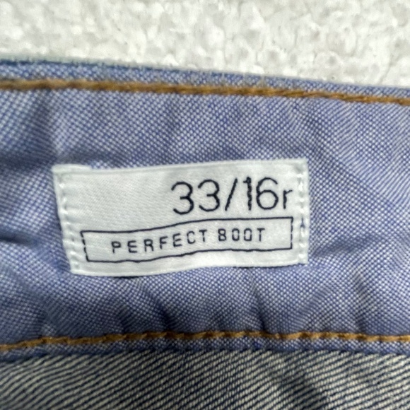 Woman’s NWT1969 Gap boot cut, 33/16r stretch blue jeans - Picture 6 of 12